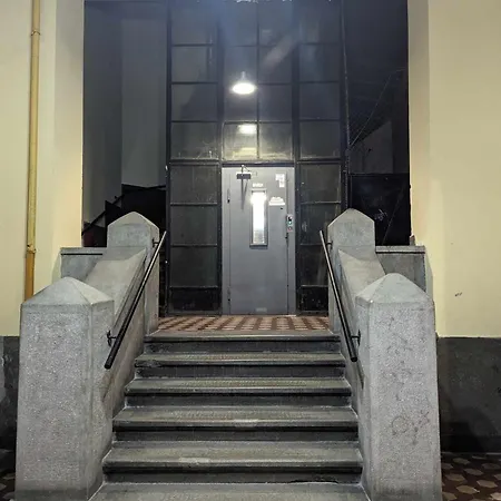 Third Floor Art Idyll Apartment