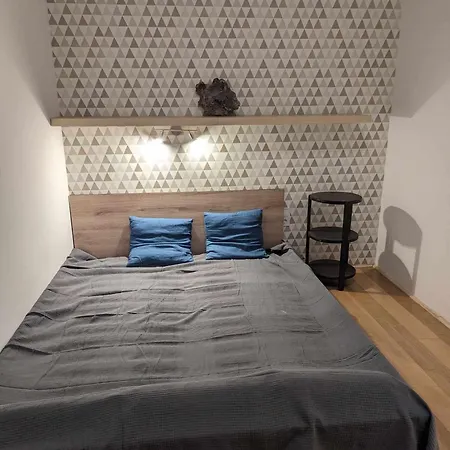 Third Floor Art Idyll Apartman *