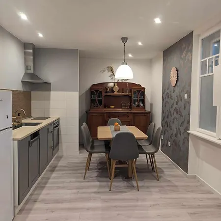 Third Floor Art Idyll * Budapeste