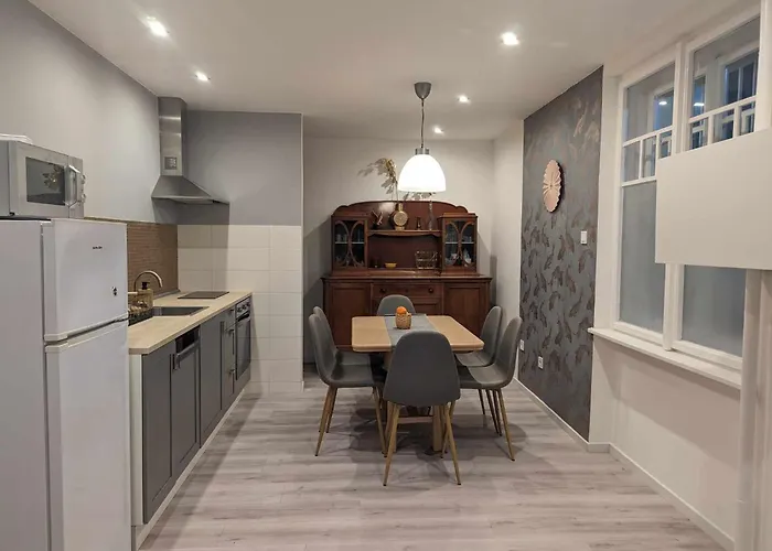 Third Floor Art Idyll * Budapest